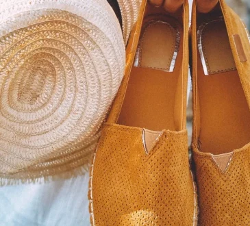 Espadrille Sandals Outfit Ideas That Turn Heads Instantly