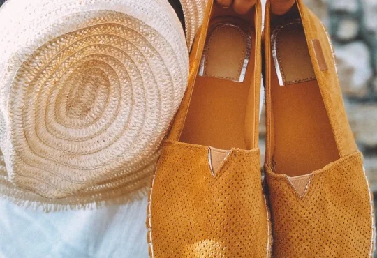 Espadrille Sandals Outfit Ideas That Turn Heads Instantly
